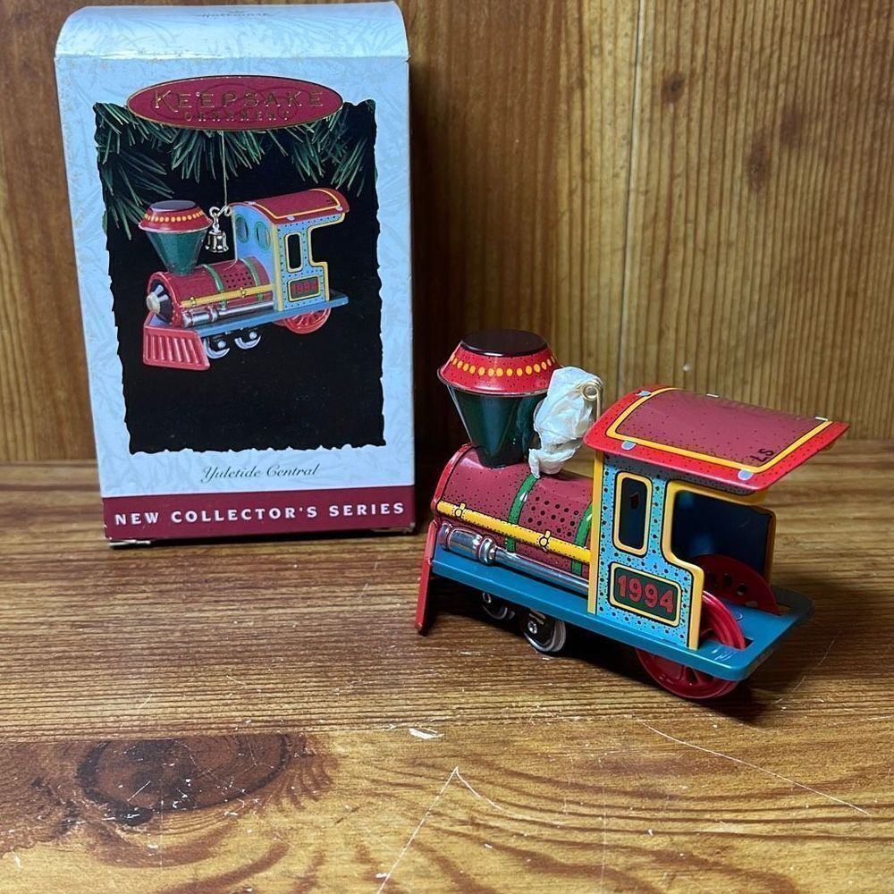 1994 Hallmark Keepsake New Collector’s Series‎ Ornament Yuletide Central